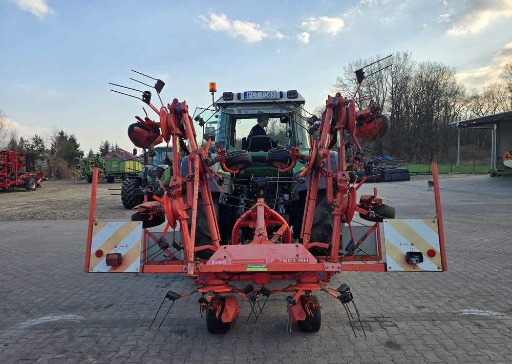 Kuhn GF 7601 MH - 반전기/ 레이크 : 사진 4 Kuhn GF 7601 MH - 반전기/ 레이크 : 사진 4