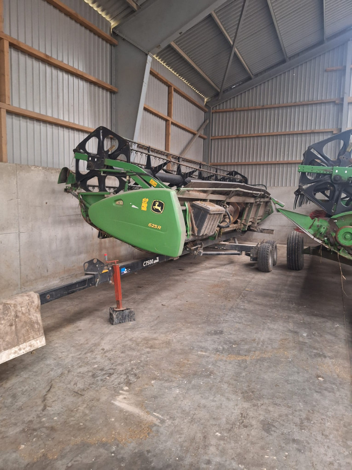 JOHN DEERE T670 - 목초수확기 : 사진 4 JOHN DEERE T670 - 목초수확기 : 사진 4