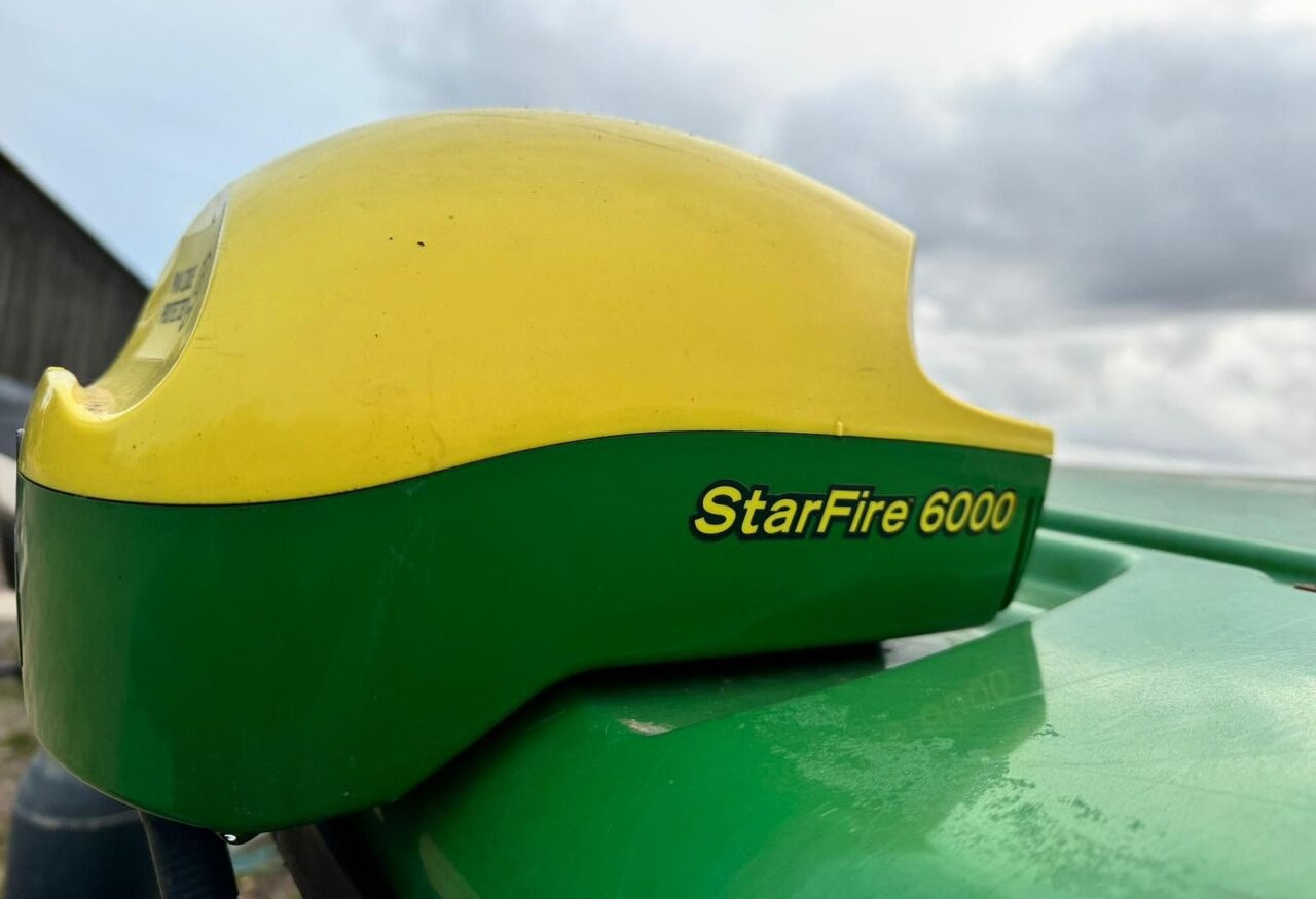 John Deere 8360 R - 장궤형 트랙터 : 사진 4 John Deere 8360 R - 장궤형 트랙터 : 사진 4