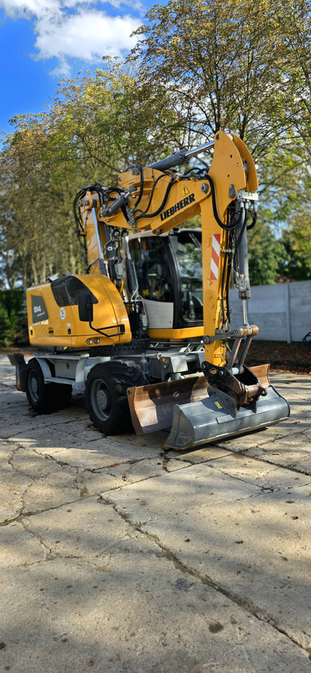 Liebherr A 914 COMPACT - 휠 굴삭기 : 사진 1 Liebherr A 914 COMPACT - 휠 굴삭기 : 사진 1