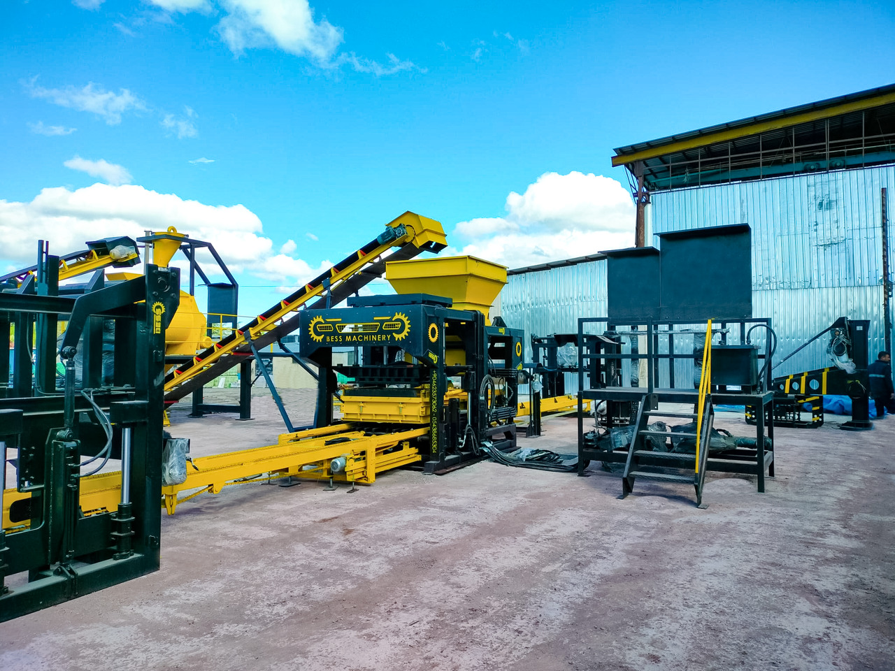 Bess Machine PRS-1200 | Automatic Concrete Block Machine - 블록 제작 기계 : 사진 1 Bess Machine PRS-1200 | Automatic Concrete Block Machine - 블록 제작 기계 : 사진 1