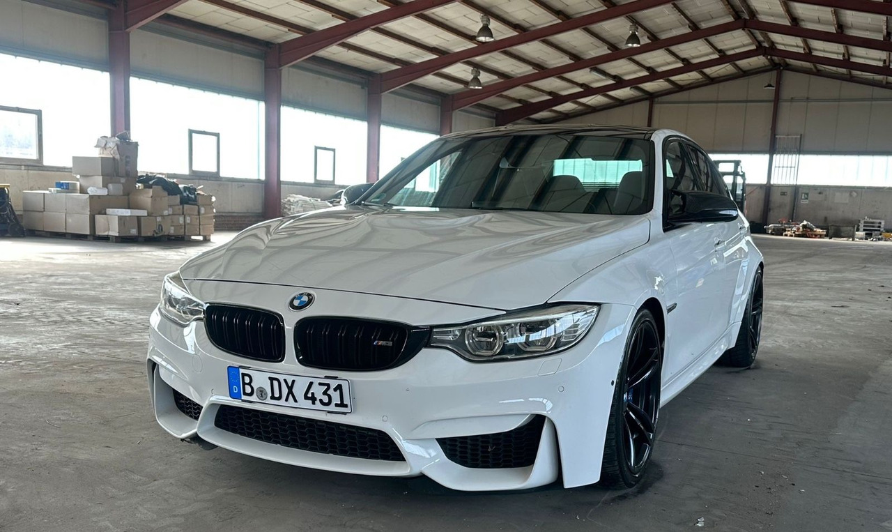 BMW M3 - 세단 : 사진 4 BMW M3 - 세단 : 사진 4