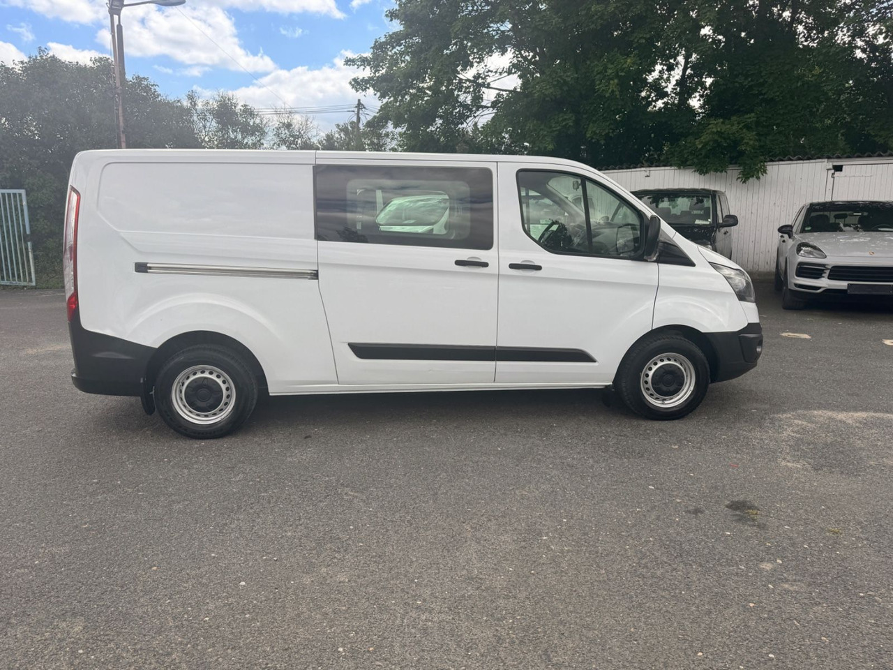 Ford Transit Custom Mixto 6 Sitzplätze - 소형 밴 : 사진 5 Ford Transit Custom Mixto 6 Sitzplätze - 소형 밴 : 사진 5