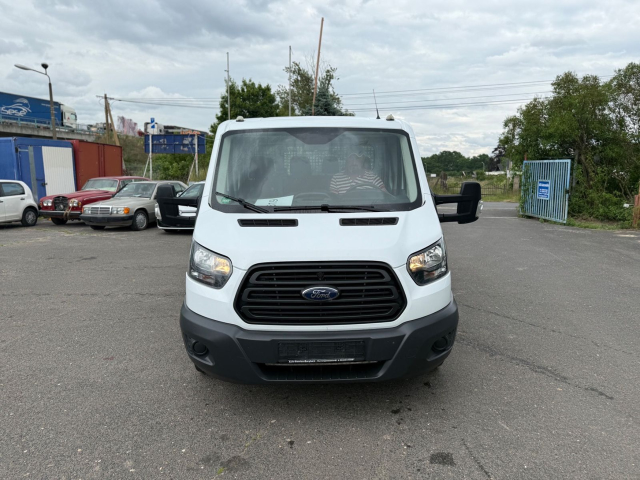 Ford Transit Pritsche 310 L2 Doppelkabine - 플랫베드 밴, 콤비 밴 : 사진 1 Ford Transit Pritsche 310 L2 Doppelkabine - 플랫베드 밴, 콤비 밴 : 사진 1