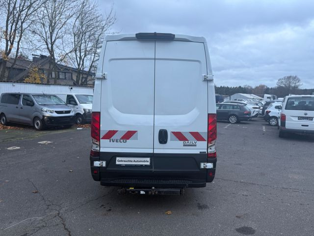 Iveco Daily Kasten HKa 35 S 16 AUTOMATIK - 패널 밴 : 사진 4 Iveco Daily Kasten HKa 35 S 16 AUTOMATIK - 패널 밴 : 사진 4