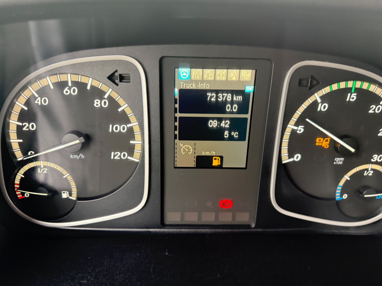 덤프트럭 Mercedes-Benz Atego 816 Kipper  73 tkm : 사진 15