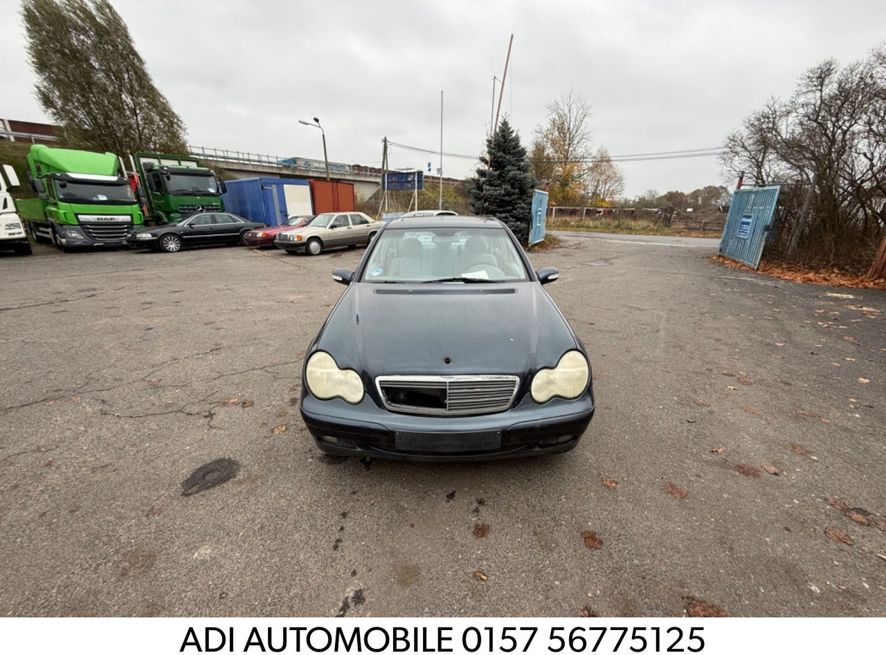 Mercedes-Benz C 180 T CLASSIC - 차량 : 사진 1 Mercedes-Benz C 180 T CLASSIC - 차량 : 사진 1