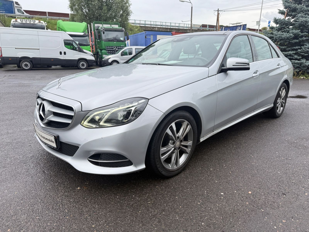 Mercedes-Benz E 300 E -Klasse Lim. E 300 BlueTec - 세단 : 사진 3 Mercedes-Benz E 300 E -Klasse Lim. E 300 BlueTec - 세단 : 사진 3