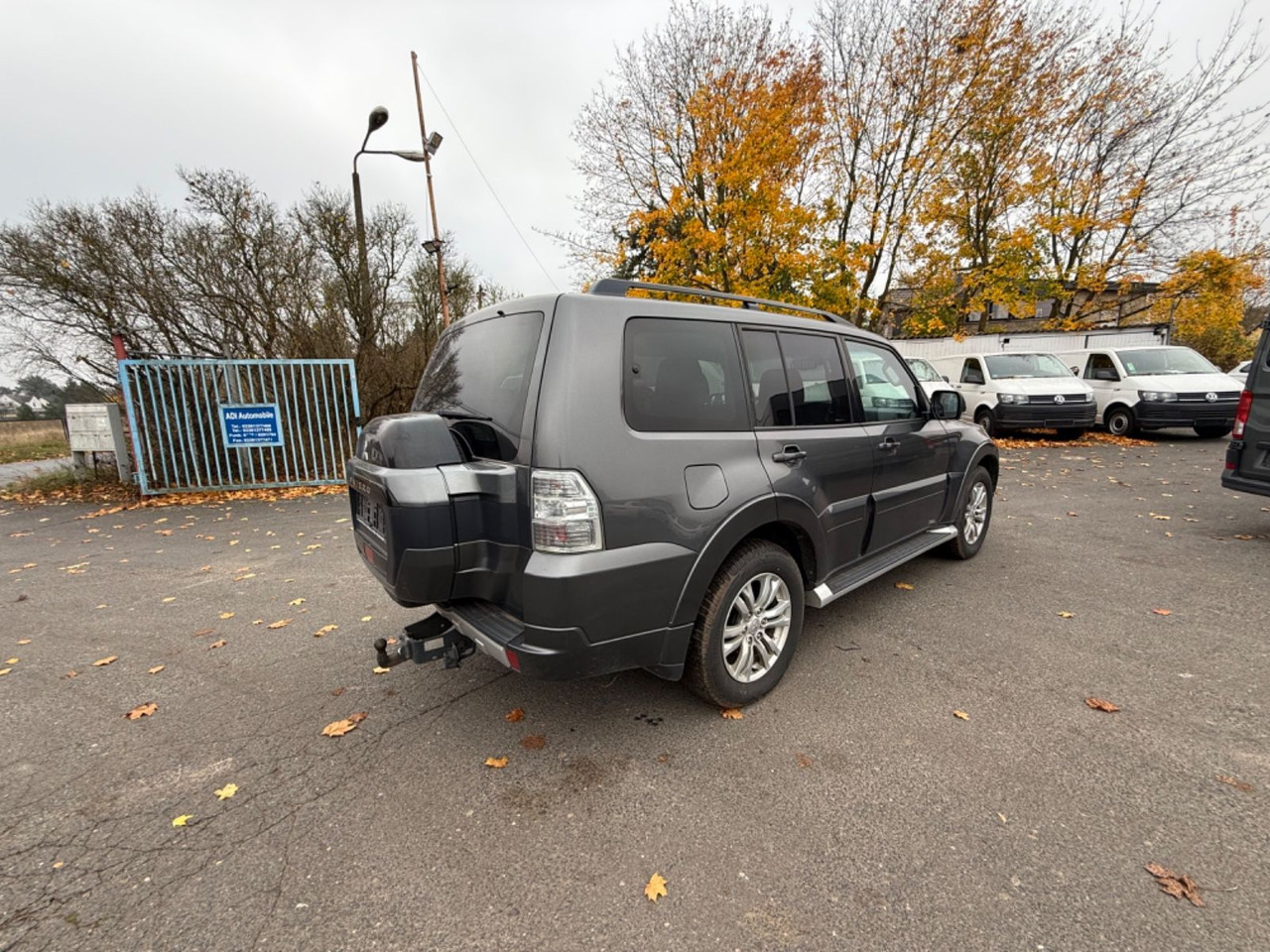 Mitsubishi Pajero 3,2 DI-D Edition 100 - SUV : 사진 4 Mitsubishi Pajero 3,2 DI-D Edition 100 - SUV : 사진 4