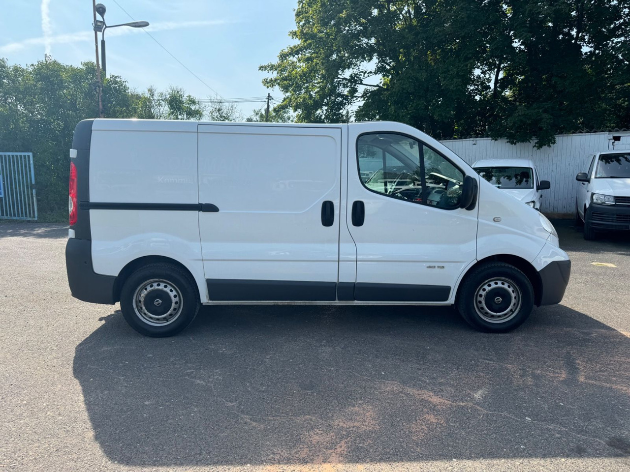 Nissan Primastar Kasten L1H1 2.9t - 소형 밴 : 사진 5 Nissan Primastar Kasten L1H1 2.9t - 소형 밴 : 사진 5