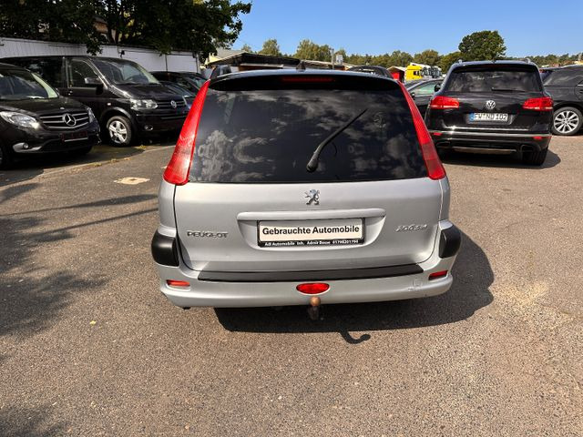 Peugeot 206 SW Grand Filou Cool - 스테이션 왜건 : 사진 4 Peugeot 206 SW Grand Filou Cool - 스테이션 왜건 : 사진 4