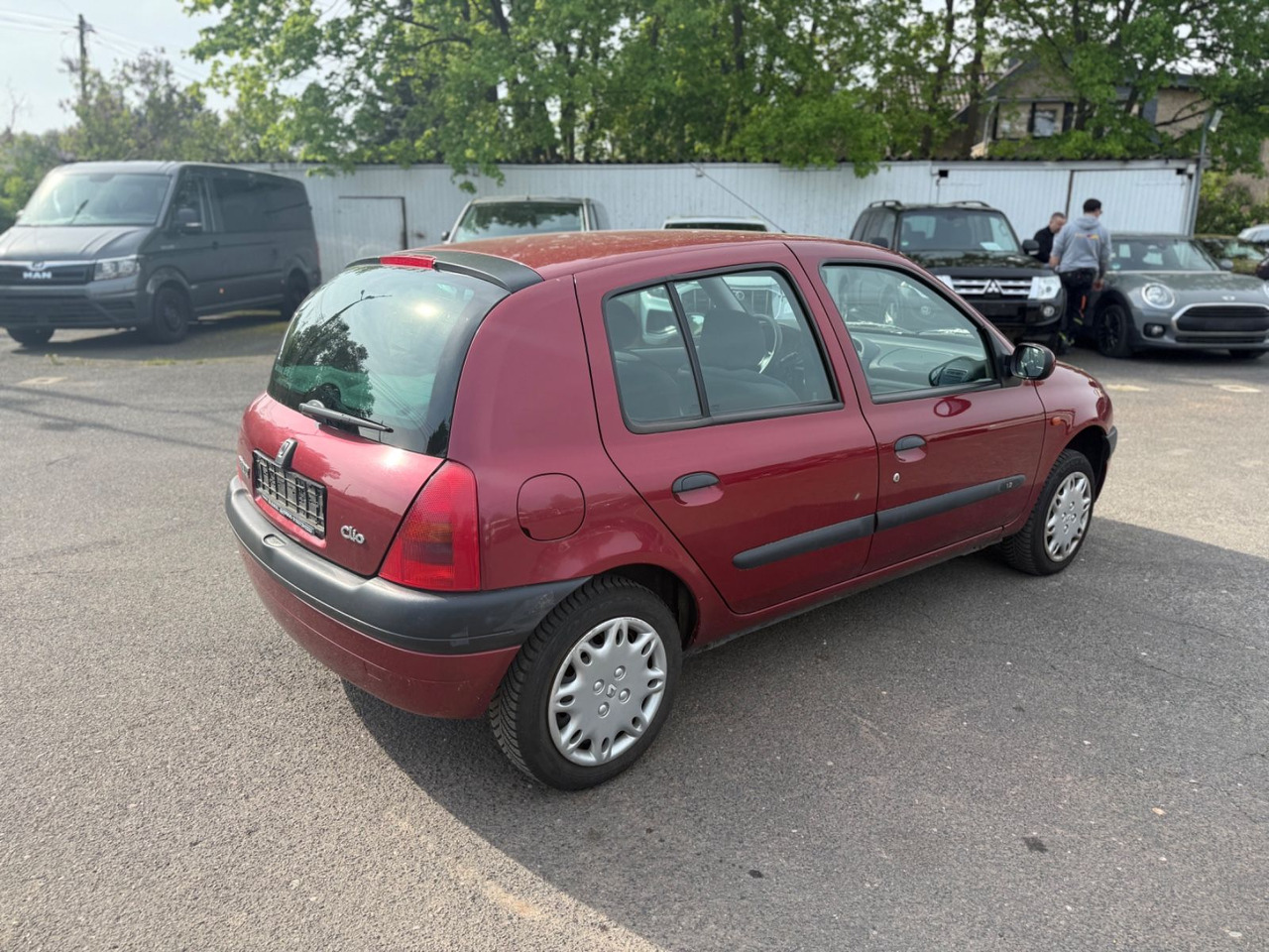 Renault Clio Basis 1.2 HU - 세단 : 사진 4 Renault Clio Basis 1.2 HU - 세단 : 사진 4