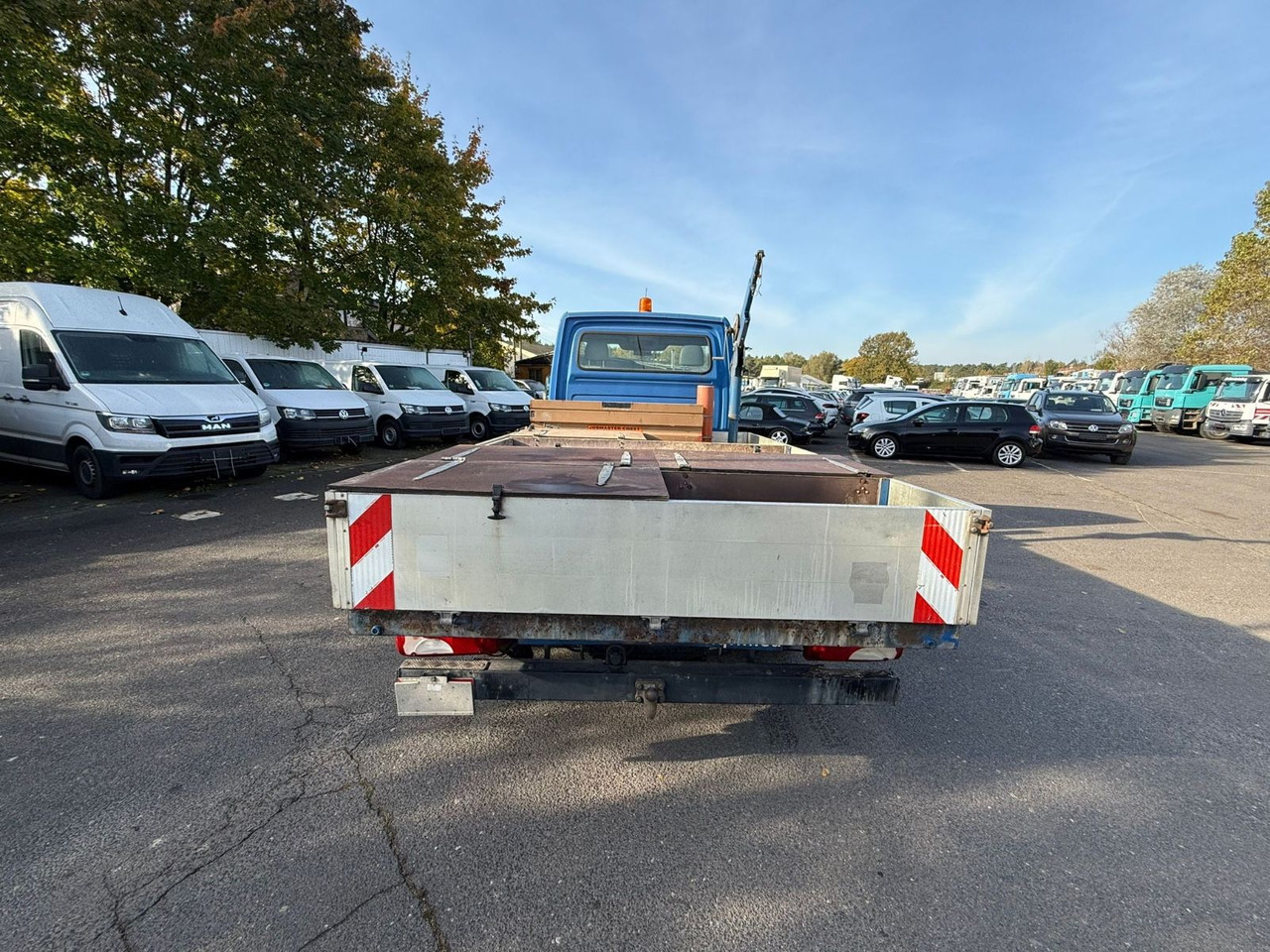 Volkswagen Crafter Pritsche 50 mittel L2 KRAN 500 KG - 플랫베드 밴 : 사진 5 Volkswagen Crafter Pritsche 50 mittel L2 KRAN 500 KG - 플랫베드 밴 : 사진 5
