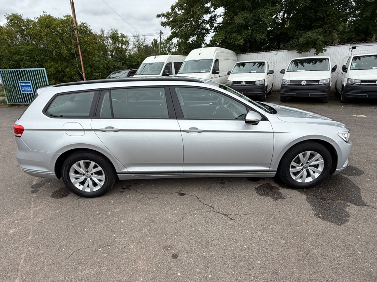 Volkswagen Passat Variant Trendline BMT/Start-Stopp - 세단 : 사진 3 Volkswagen Passat Variant Trendline BMT/Start-Stopp - 세단 : 사진 3