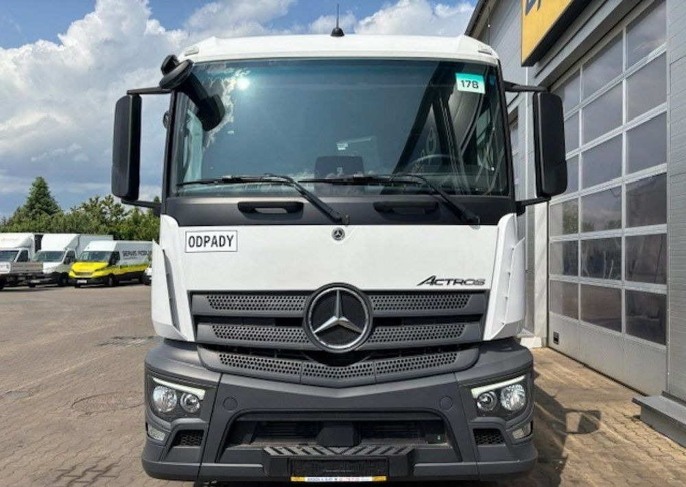 Mercedes-Benz Actros - 쓰레기차 : 사진 2 Mercedes-Benz Actros - 쓰레기차 : 사진 2