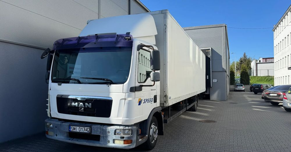 MAN TGL 12.250 4x2BL - 박스 트럭 : 사진 1 MAN TGL 12.250 4x2BL - 박스 트럭 : 사진 1