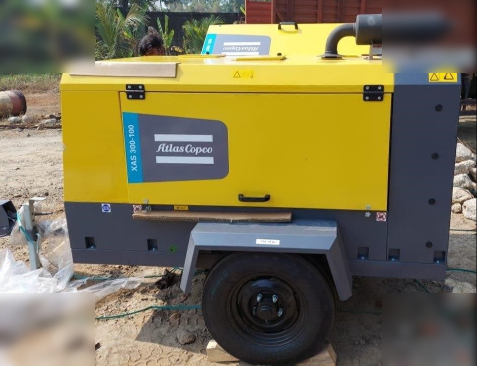 ATLAS COPCO 300 CFM - 공기 압축기 : 사진 1 ATLAS COPCO 300 CFM - 공기 압축기 : 사진 1