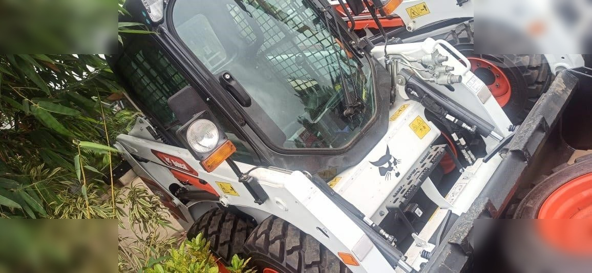 BOBCAT S450 - 스키드 스티어 로더 : 사진 1 BOBCAT S450 - 스키드 스티어 로더 : 사진 1