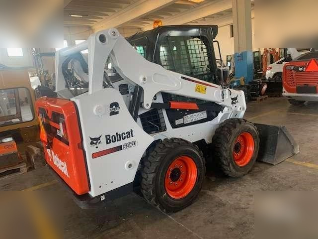 BOBCAT S590 - 스키드 스티어 로더 : 사진 3 BOBCAT S590 - 스키드 스티어 로더 : 사진 3
