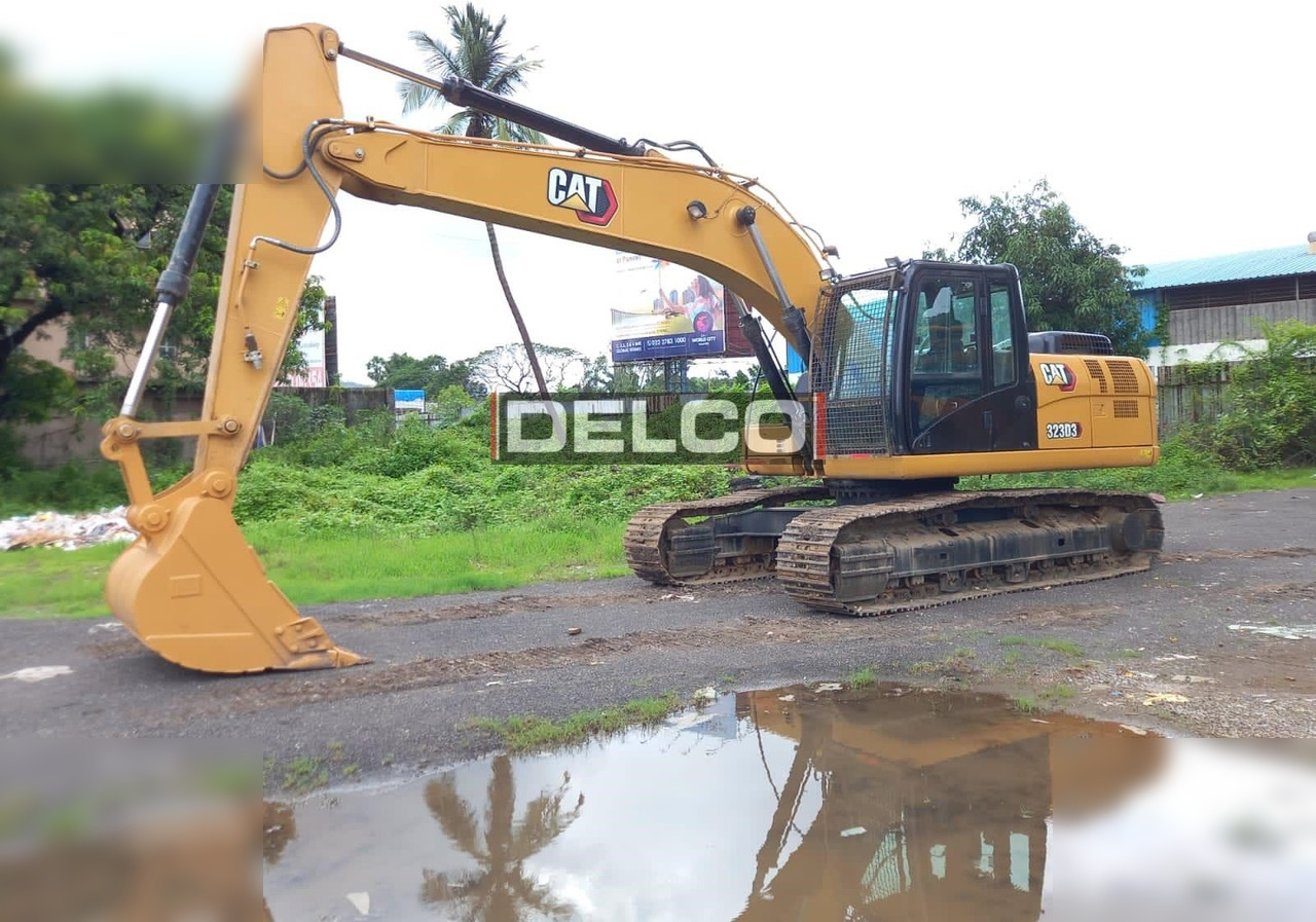 CATERPILLAR 323D3 - 크롤러 굴삭기 : 사진 3 CATERPILLAR 323D3 - 크롤러 굴삭기 : 사진 3