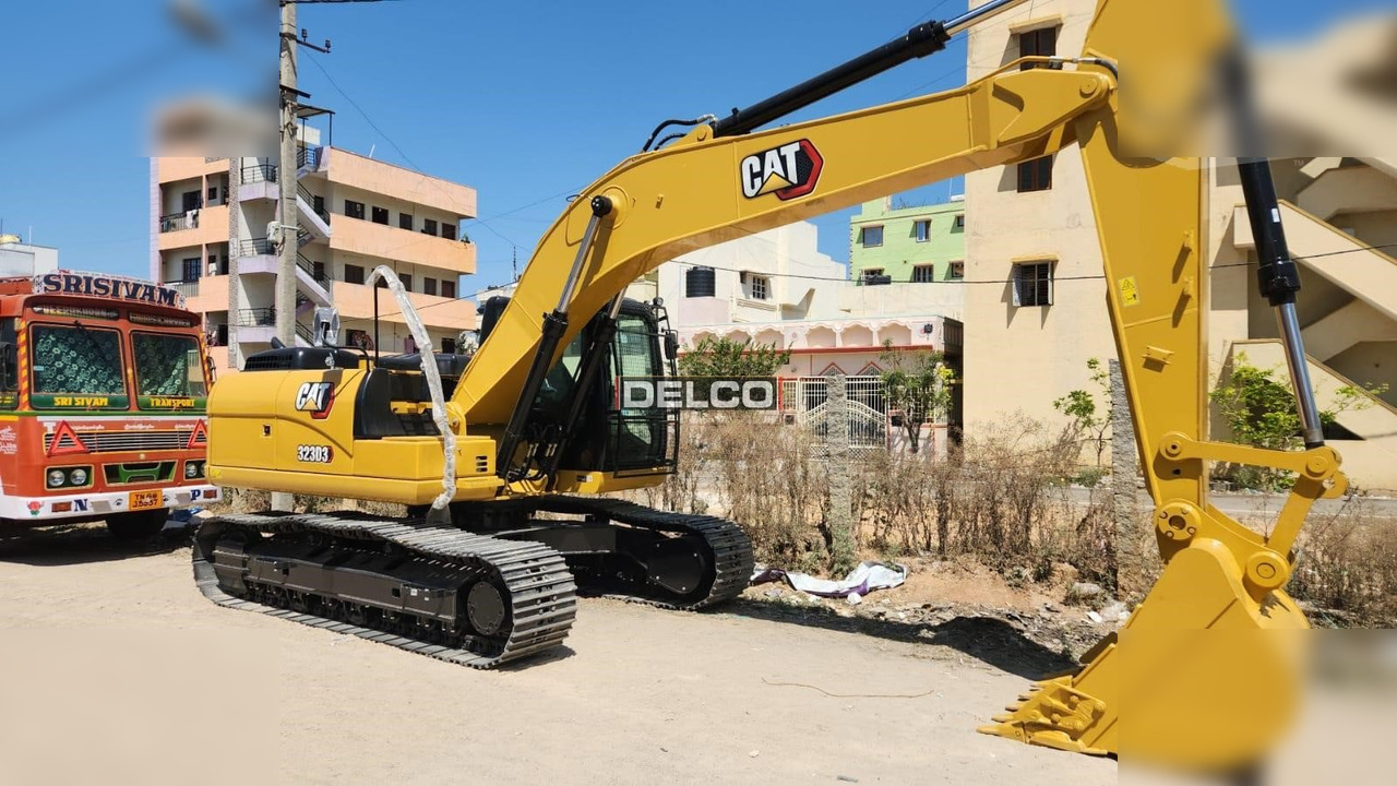 CATERPILLAR 323D3 - 크롤러 굴삭기 : 사진 3 CATERPILLAR 323D3 - 크롤러 굴삭기 : 사진 3