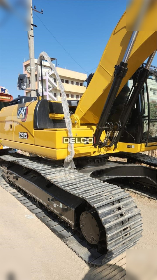 CATERPILLAR 323D3 - 크롤러 굴삭기 : 사진 4 CATERPILLAR 323D3 - 크롤러 굴삭기 : 사진 4
