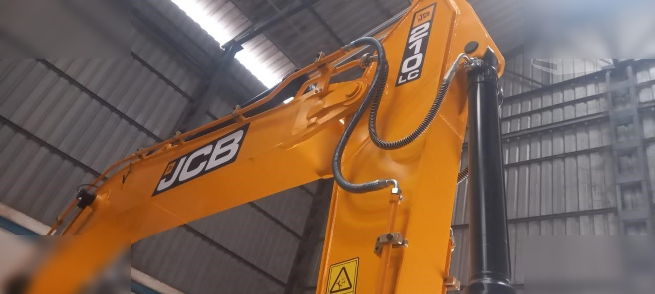 JCB JS210 LC - 크롤러 굴삭기 : 사진 4 JCB JS210 LC - 크롤러 굴삭기 : 사진 4
