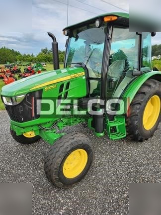 JOHN DEERE 5075E - 장궤형 트랙터 : 사진 3 JOHN DEERE 5075E - 장궤형 트랙터 : 사진 3