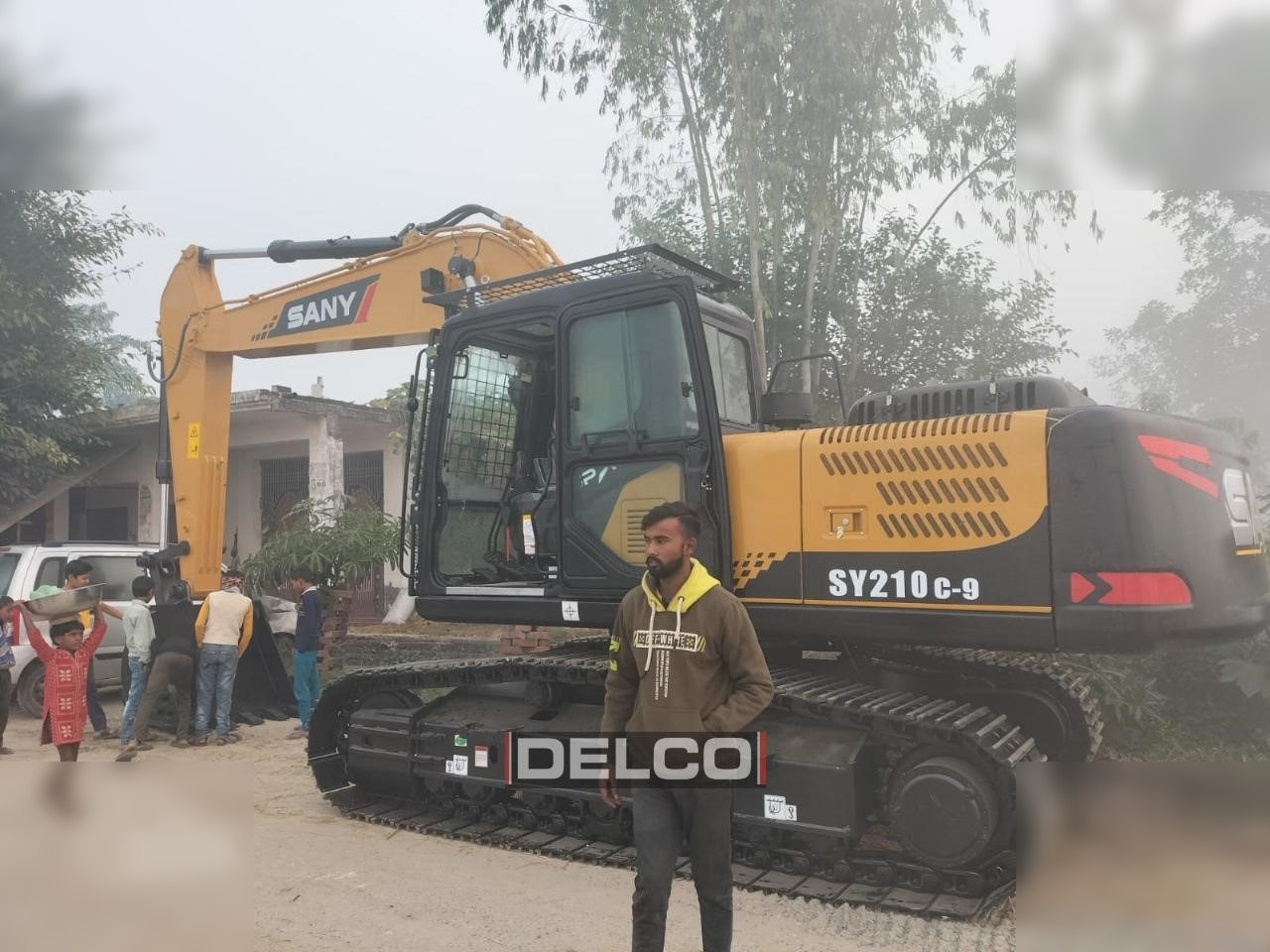 SANY SY210 LC - 크롤러 굴삭기 : 사진 5 SANY SY210 LC - 크롤러 굴삭기 : 사진 5