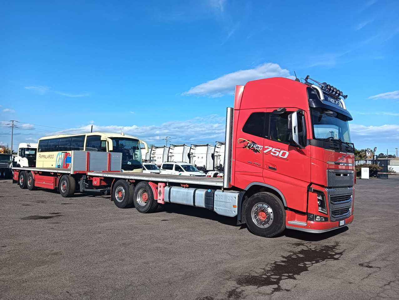 VOLVO FH16 750 - 드롭사이드/ 플랫베드 트럭 : 사진 5 VOLVO FH16 750 - 드롭사이드/ 플랫베드 트럭 : 사진 5