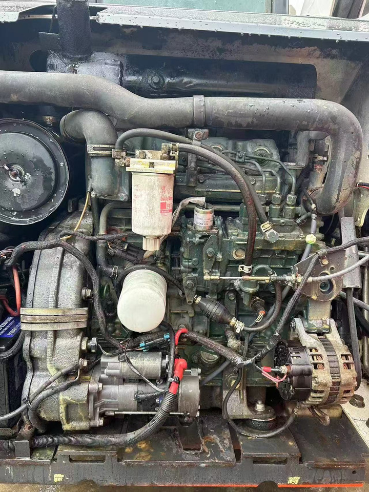 Bobcat S300 - 스키드 스티어 로더 : 사진 2 Bobcat S300 - 스키드 스티어 로더 : 사진 2