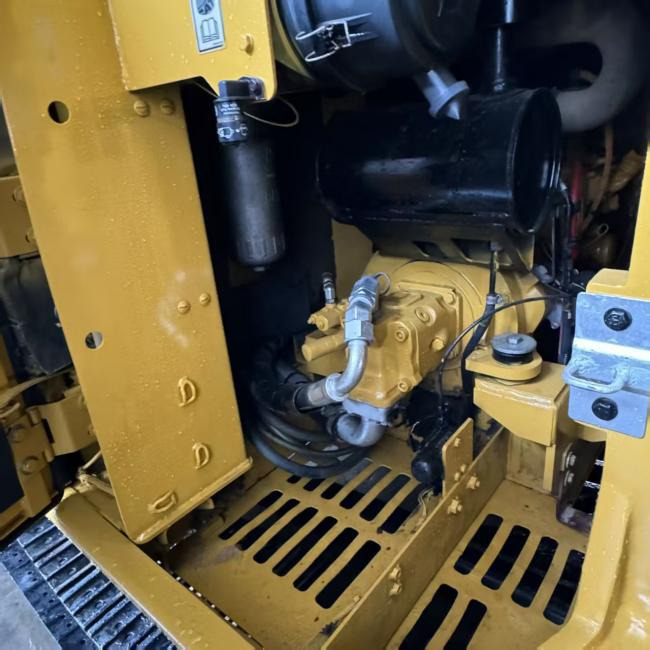 CAT 305.5E - 크롤러 굴삭기 : 사진 3 CAT 305.5E - 크롤러 굴삭기 : 사진 3