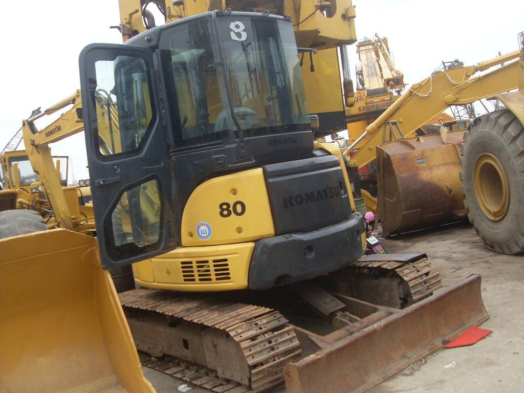 Komatsu PC80 - 미니 굴삭기 : 사진 1 Komatsu PC80 - 미니 굴삭기 : 사진 1