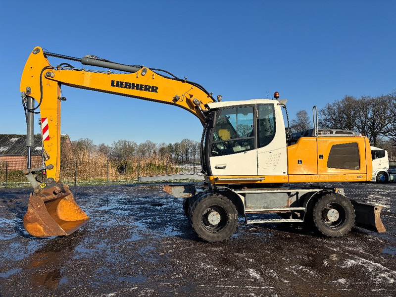 Liebherr A920 TOP!! mono 21 ton! NL machine 4x4 - 휠 굴삭기 : 사진 1 Liebherr A920 TOP!! mono 21 ton! NL machine 4x4 - 휠 굴삭기 : 사진 1
