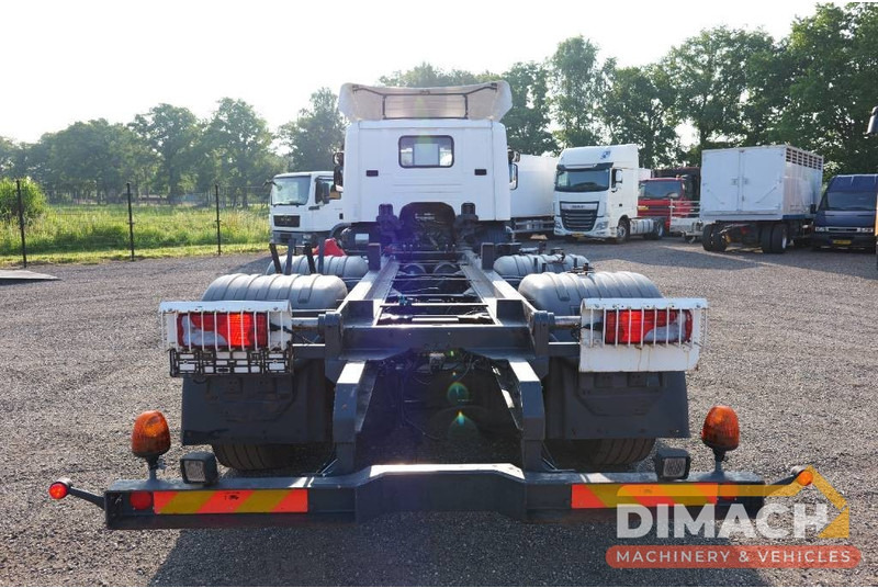 Scania P230 P 230 Euro 5 6x2*4 TOP!! Retarder right hand steer - 캡 새시 트럭 : 사진 4 Scania P230 P 230 Euro 5 6x2*4 TOP!! Retarder right hand steer - 캡 새시 트럭 : 사진 4