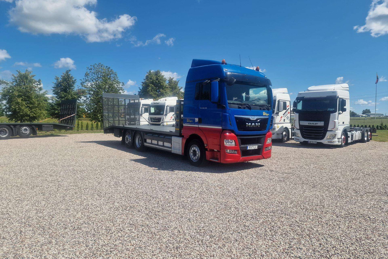 MAN TGX 26.440 - 자동 운반 장치 트럭 : 사진 1 MAN TGX 26.440 - 자동 운반 장치 트럭 : 사진 1