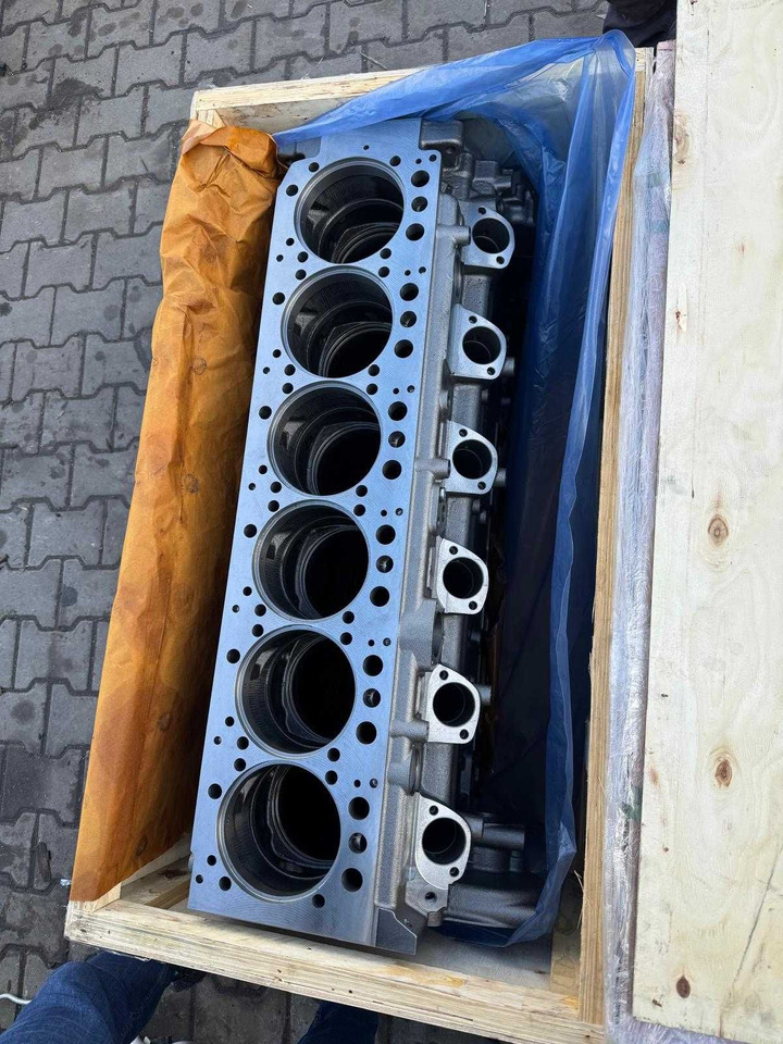 Blok NOWY! do silnika Mercedes om 460 JAGUAR ROPA CLAAS - 엔진 : 사진 2 Blok NOWY! do silnika Mercedes om 460 JAGUAR ROPA CLAAS - 엔진 : 사진 2