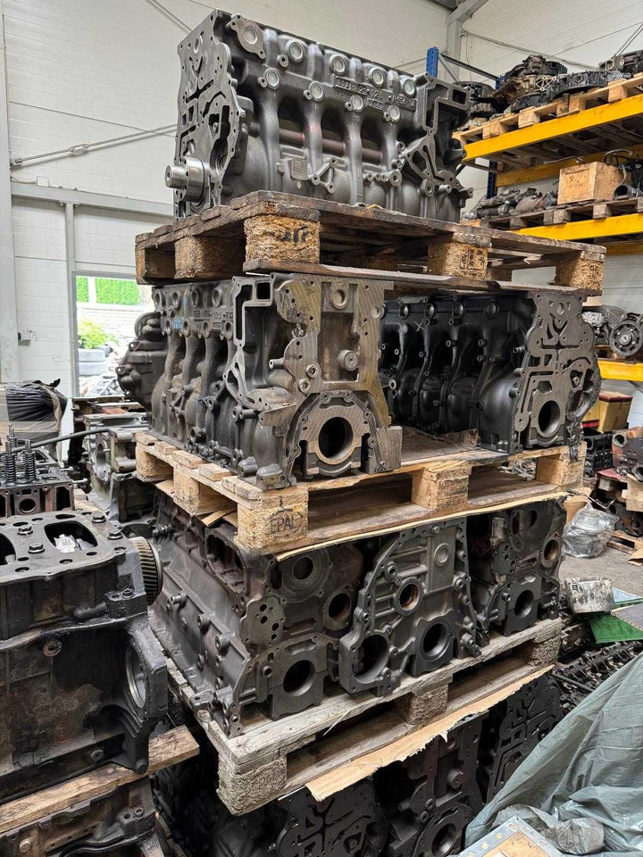 Blok do Mercedes om 934 e6 mp4 Antos Class Setra - 엔진 : 사진 1 Blok do Mercedes om 934 e6 mp4 Antos Class Setra - 엔진 : 사진 1