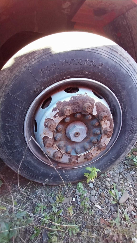 Opony kompletne do IVECO STRALIS 500 - 휠 및 타이어 패키지 트럭 용 : 사진 2 Opony kompletne do IVECO STRALIS 500 - 휠 및 타이어 패키지 트럭 용 : 사진 2