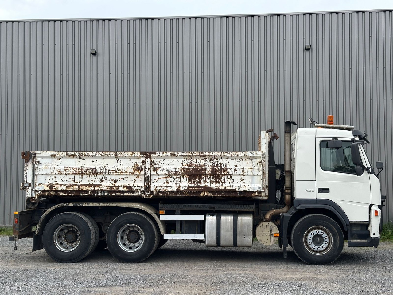 Volvo FM 420 - 후크 리프트 트럭 : 사진 2 Volvo FM 420 - 후크 리프트 트럭 : 사진 2