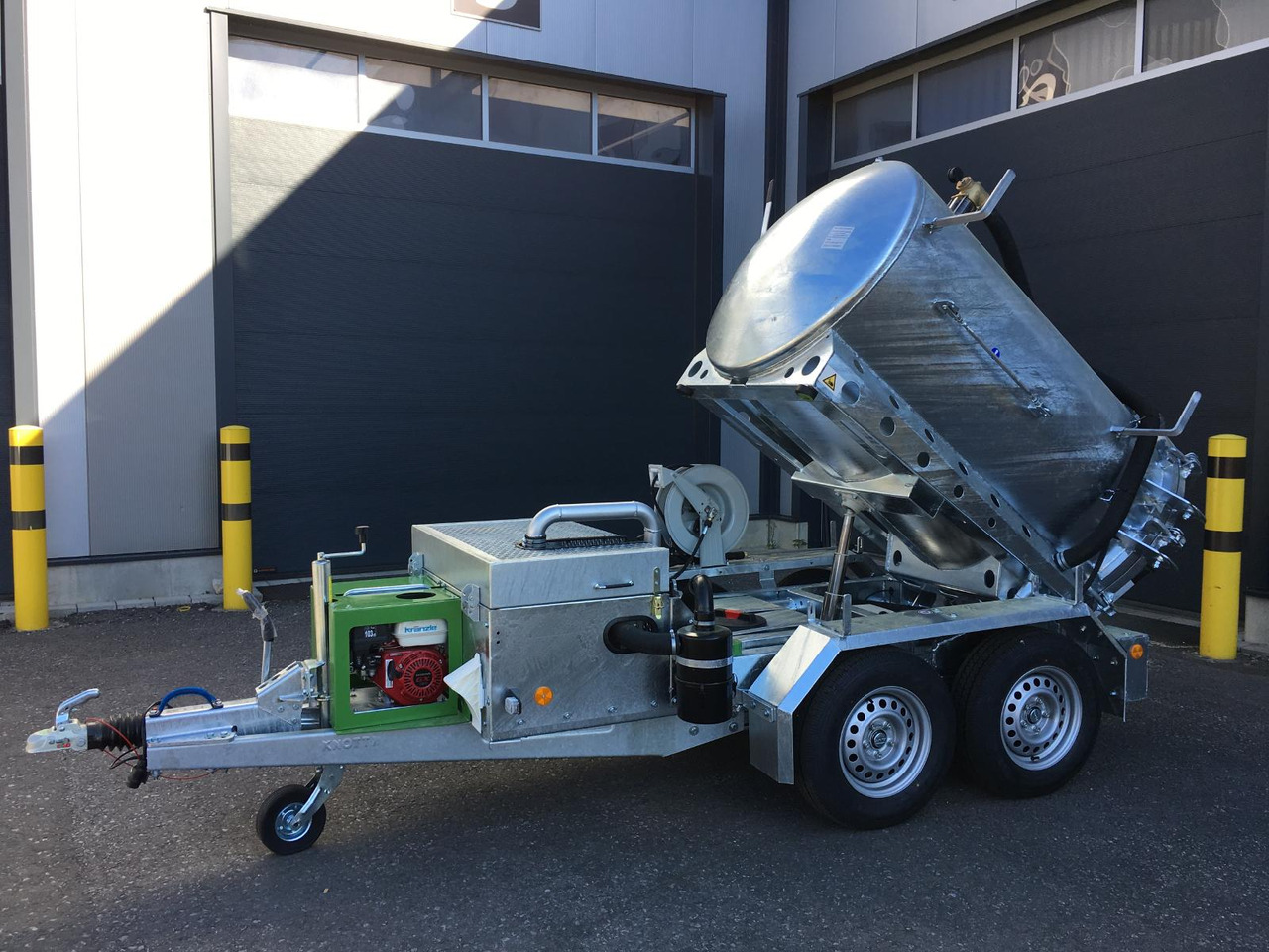 M-Vac 1,8m³ *Kippbar* Vakuum-Saugsystem / Saugfass / Sauganhänger / Saughänger M-Vac Reinigungskit - 진공 흡입 트럭 : 사진 3 M-Vac 1,8m³ *Kippbar* Vakuum-Saugsystem / Saugfass / Sauganhänger / Saughänger M-Vac Reinigungskit - 진공 흡입 트럭 : 사진 3