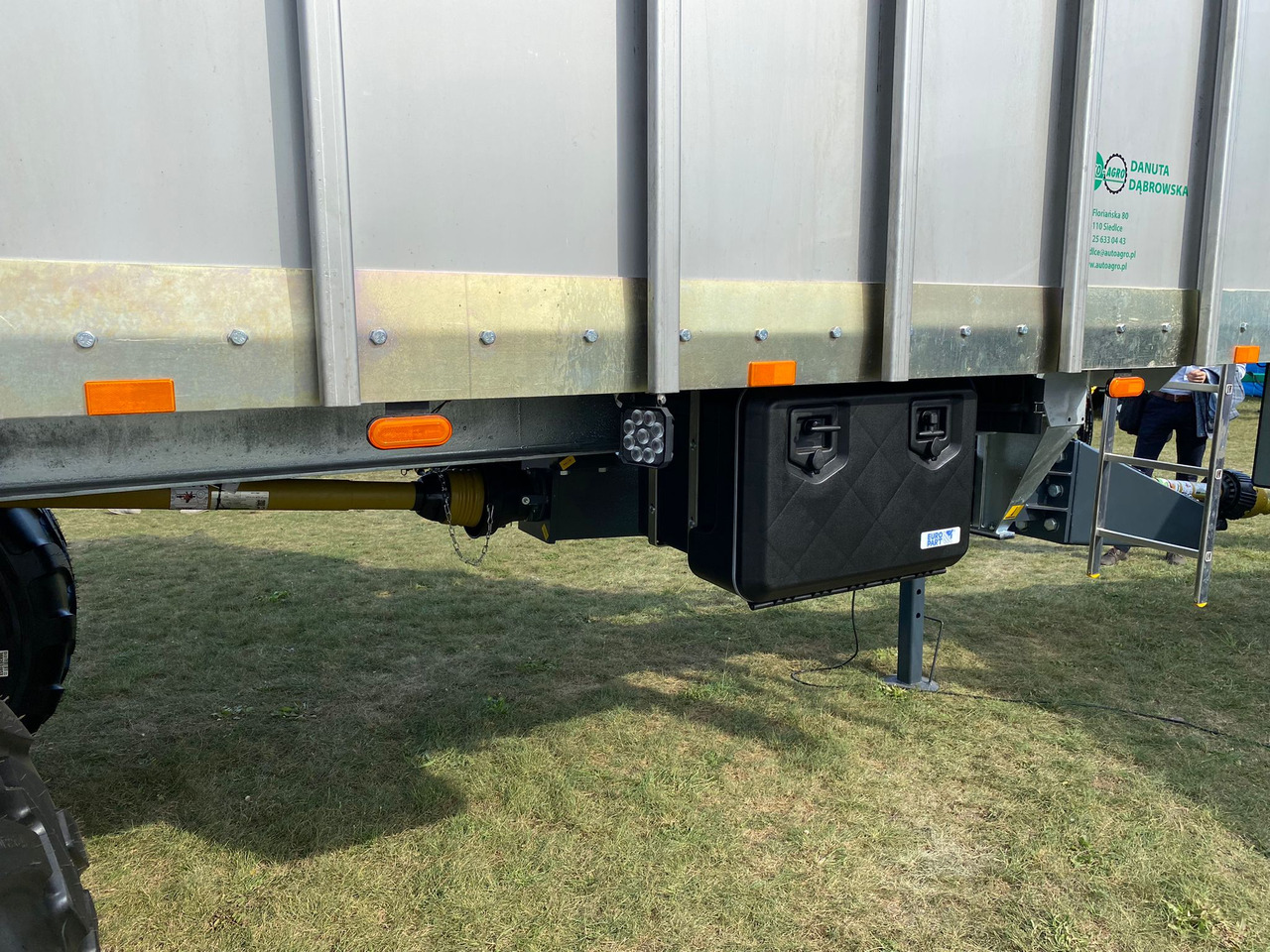 신규 퇴비 스프레더 Auto-Agro Mistreuer / Manure spreader / Epandeur à fumier / Rimorchio spandiconcime / Abonadora / Разбрасыватель органических удобрений / Rozrzutnik obornika Tandem N268 : 사진 18