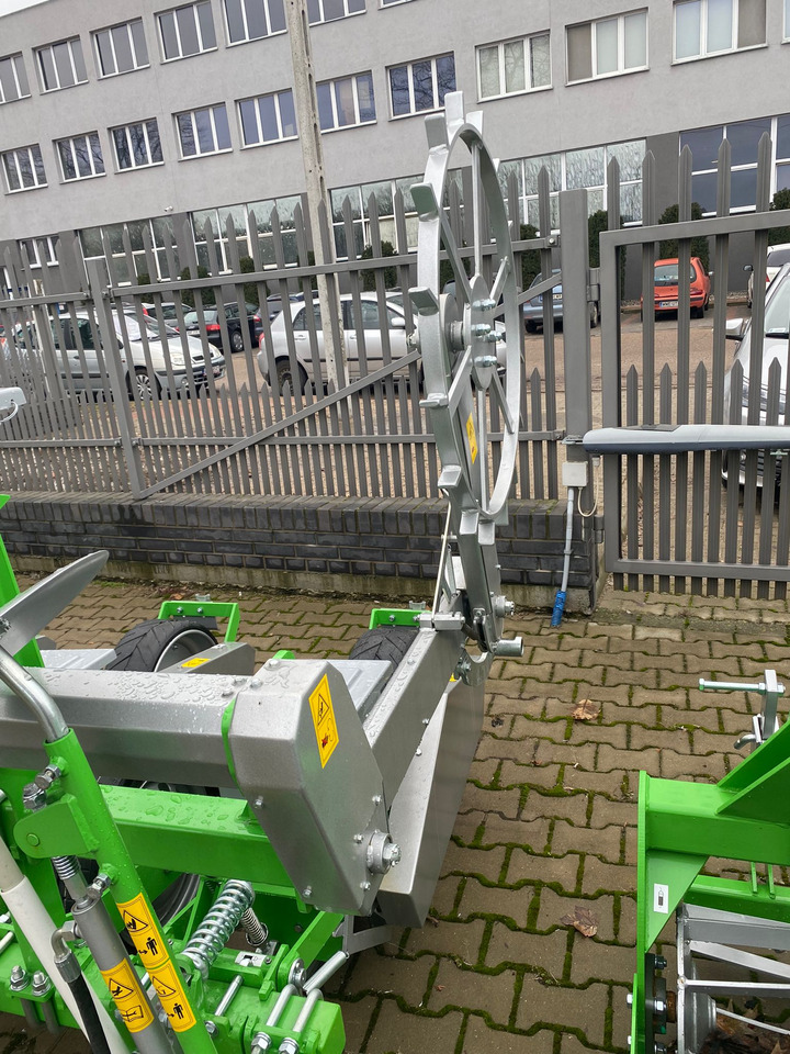 BOMET Precision seeder / Semoir de précision / Siewnik punktowy - 정밀 파종기 : 사진 4 BOMET Precision seeder / Semoir de précision / Siewnik punktowy - 정밀 파종기 : 사진 4