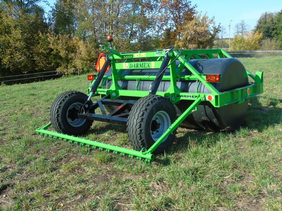 Darmex Wiesenwalze / Meadow roller / Rouleau de prairie / Rullo liscio / Каток луговой / Wał łąkowy 3 m - 농장 롤러 : 사진 4 Darmex Wiesenwalze / Meadow roller / Rouleau de prairie / Rullo liscio / Каток луговой / Wał łąkowy 3 m - 농장 롤러 : 사진 4