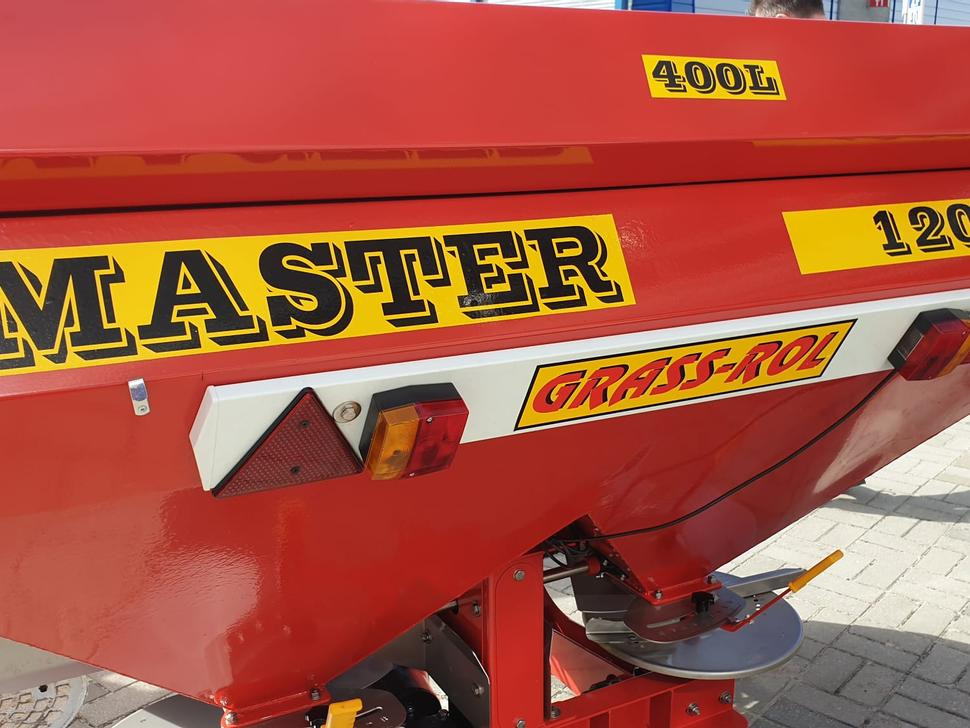 Grass-Rol Düngerstreuer / Fertilizer spreader / Epandeur d'engrais / Spandiconcime / Rozsiewacz nawozu / Разбрасыватель удобрений 1600 l - 비료 스프레더 : 사진 5 Grass-Rol Düngerstreuer / Fertilizer spreader / Epandeur d'engrais / Spandiconcime / Rozsiewacz nawozu / Разбрасыватель удобрений 1600 l - 비료 스프레더 : 사진 5