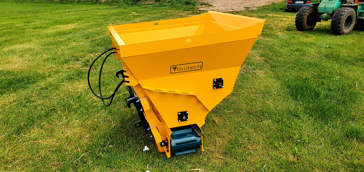 Grutech Einstreugerät / Spreader / Pailleuse / Rozściełacz - 짚 분쇄기 : 사진 4 Grutech Einstreugerät / Spreader / Pailleuse / Rozściełacz - 짚 분쇄기 : 사진 4