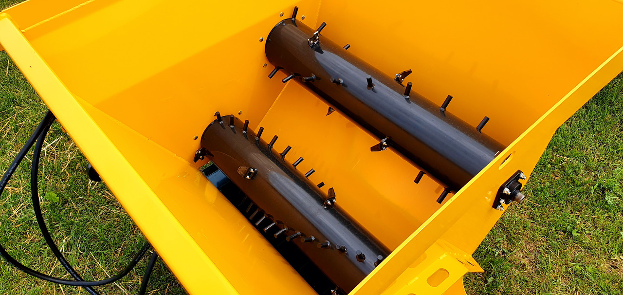Grutech Einstreugerät / Spreader / Pailleuse / Rozściełacz - 짚 분쇄기 : 사진 5 Grutech Einstreugerät / Spreader / Pailleuse / Rozściełacz - 짚 분쇄기 : 사진 5