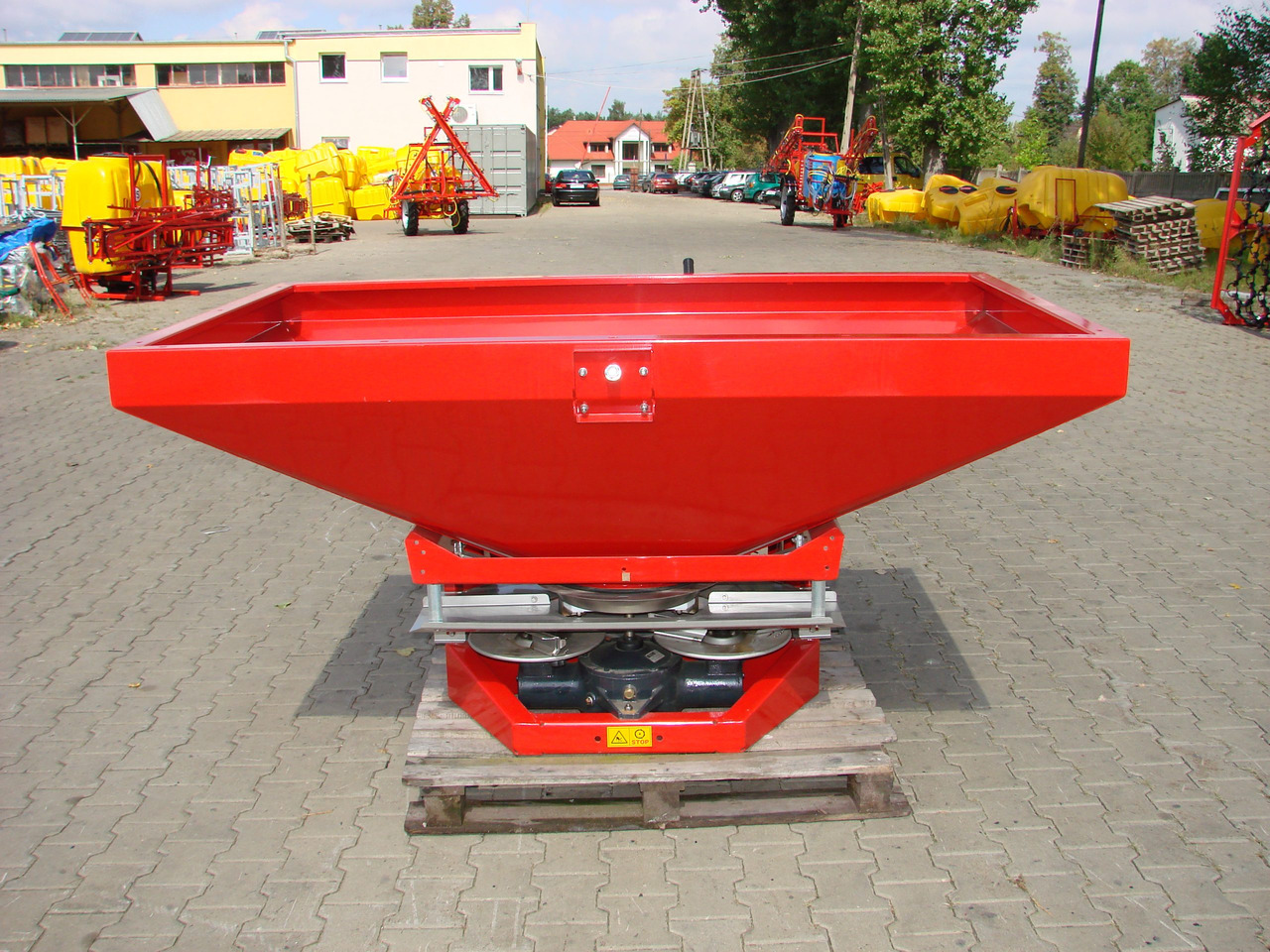 JAR-MET Düngerstreuer / Fertilizer spreader / Epandeur d'engrais / Rozsiewacz nawozów 1200 kg - 비료 스프레더 : 사진 3 JAR-MET Düngerstreuer / Fertilizer spreader / Epandeur d'engrais / Rozsiewacz nawozów 1200 kg - 비료 스프레더 : 사진 3