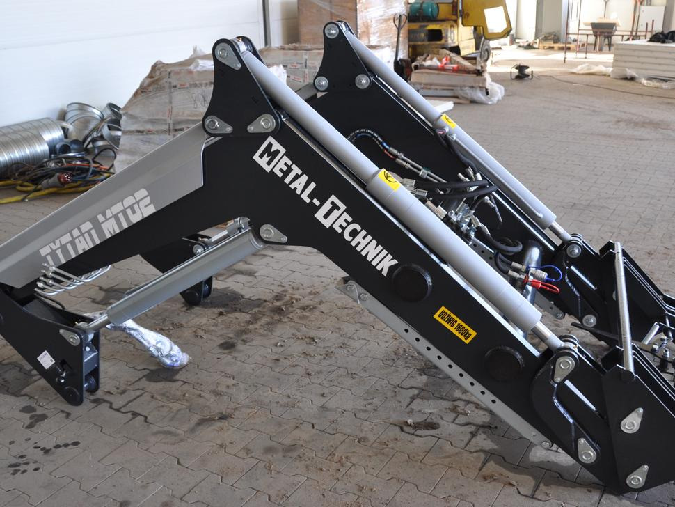 METAL-TECHNIK Frontlader / Front loader / Chargeur frontal / Caricatore frontale / Cargador fronta / Фронтальный погрузчик / Ładowacz czołowy Tytan MT-02 - 트랙터용 프론트 로더 부착물 용 : 사진 2 METAL-TECHNIK Frontlader / Front loader / Chargeur frontal / Caricatore frontale / Cargador fronta / Фронтальный погрузчик / Ładowacz czołowy Tytan MT-02 - 트랙터용 프론트 로더 부착물 용 : 사진 2