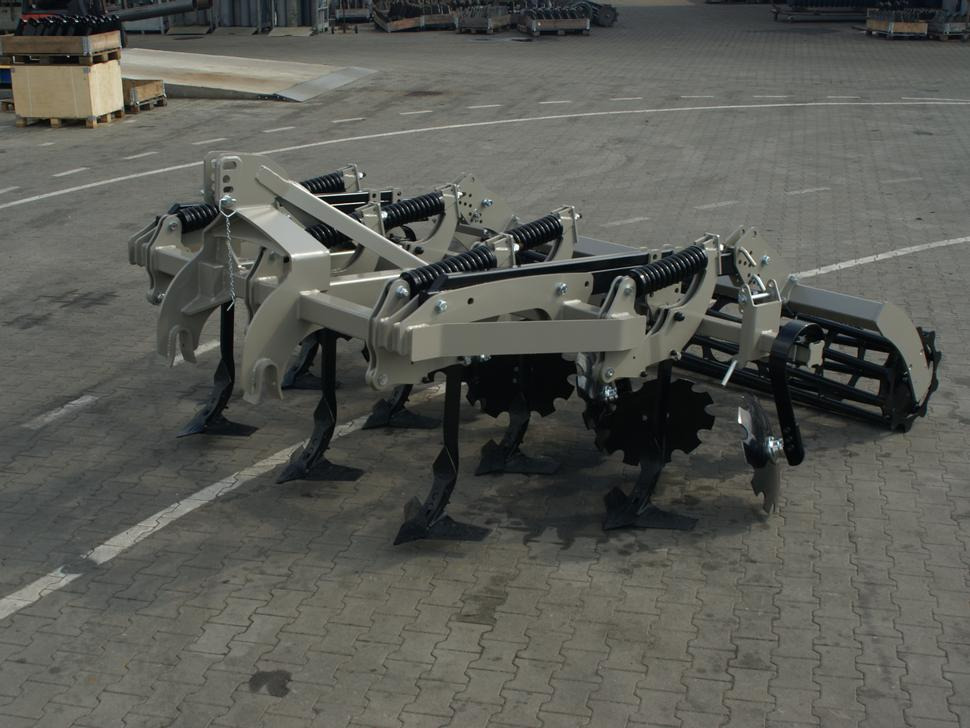 ROLEX Flügelschargrubber / Stubble cultivator / Dechaumeur à dents / Aratri stoppiatori / Стерневой культиватор / Agregat podorywkowy 3 m - 로터베이터 : 사진 2 ROLEX Flügelschargrubber / Stubble cultivator / Dechaumeur à dents / Aratri stoppiatori / Стерневой культиватор / Agregat podorywkowy 3 m - 로터베이터 : 사진 2